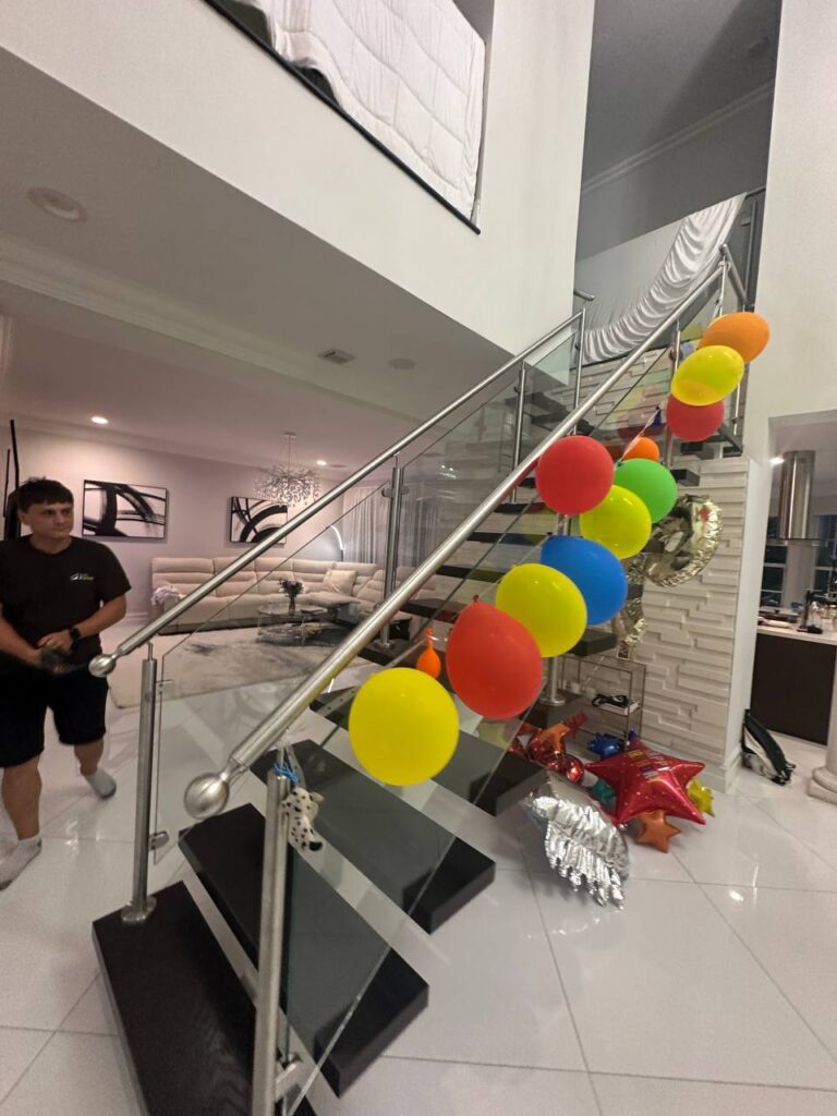 frameless glass staircase railing modern home